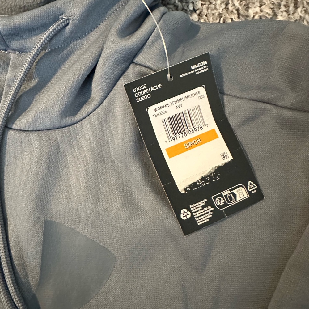 BNWT Under Armour Sweater